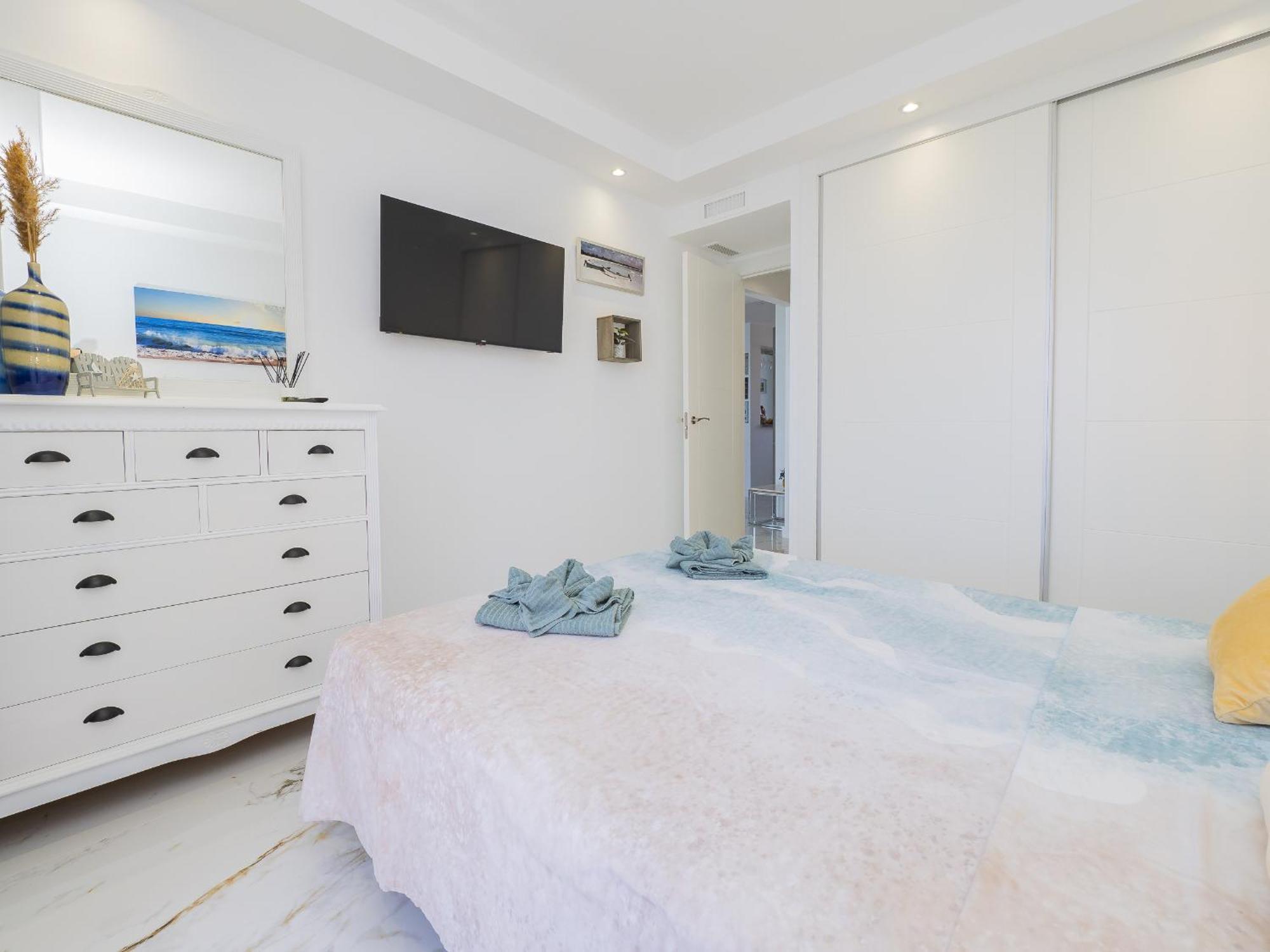 Cubo's El Faro With Pool Apartment